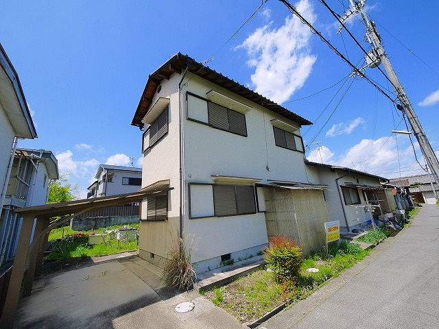堀内貸家（尼辻南町５－２２）の外観|落ち着いた雰囲気の外観です