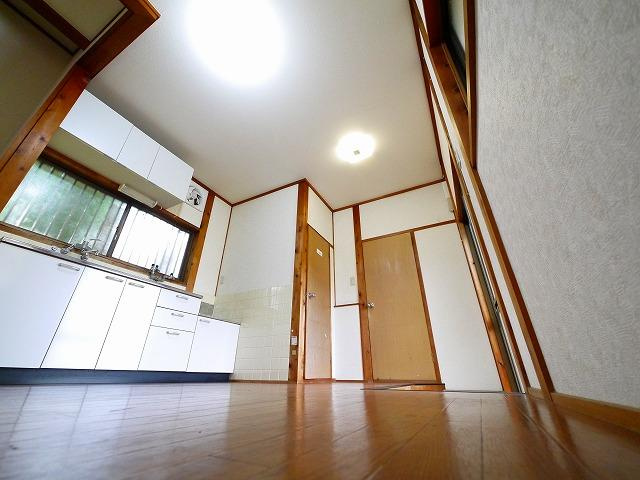 堀内貸家（尼辻南町５－２２）の居間・リビング|おしゃれなリビングです