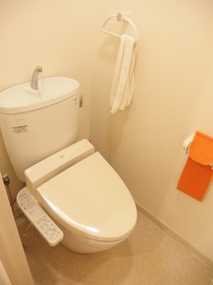 【トイレ】 | メゾン第三大泉 | ウォシュレット機能付のトイレです
