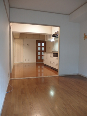 【居間・リビング】 | メゾン第三大泉