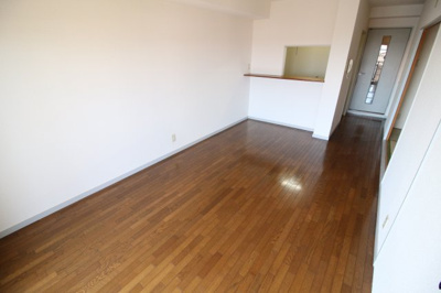 【居間・リビング】 | フォーラム城ヶ岡　弐番館