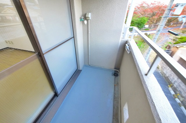 サンハイツ新大宮のバルコニー