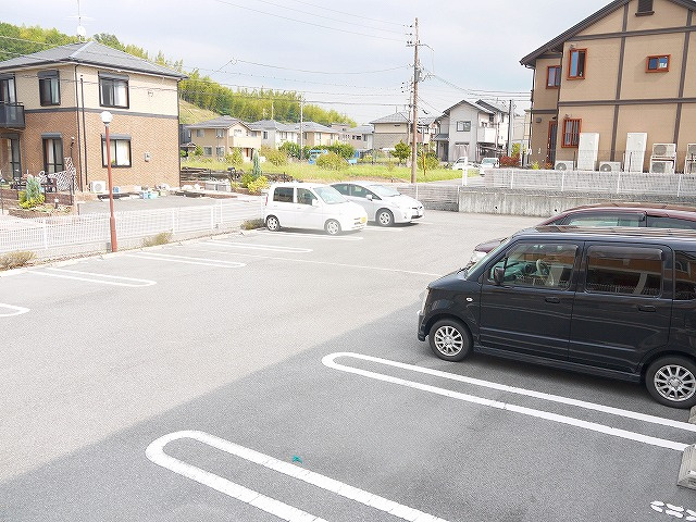 アンジュ　コリーヌの駐車場|駐車場です