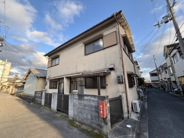 大安寺5丁目貸家（14-1）の外観|キレイな外観です。