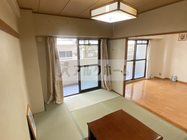 メゾンドゥボヌールの和室|メゾンドゥボヌール　和室①