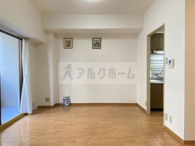 メゾンドゥボヌールの居間・リビング|メゾンドゥボヌール　リビング