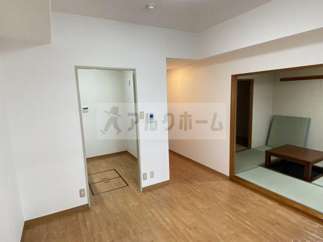 メゾンドゥボヌールの居間・リビング|メゾンドゥボヌール　リビング