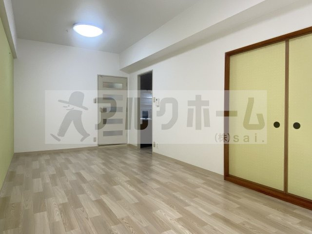 メゾンドゥボヌールの居間・リビング