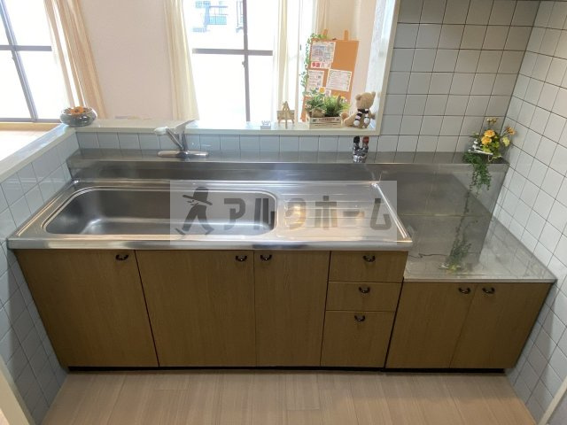 メゾンドゥボヌールのキッチン|メゾンドゥボヌール　キッチン