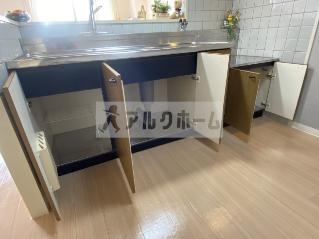 メゾンドゥボヌールのキッチン|メゾンドゥボヌール　リビング