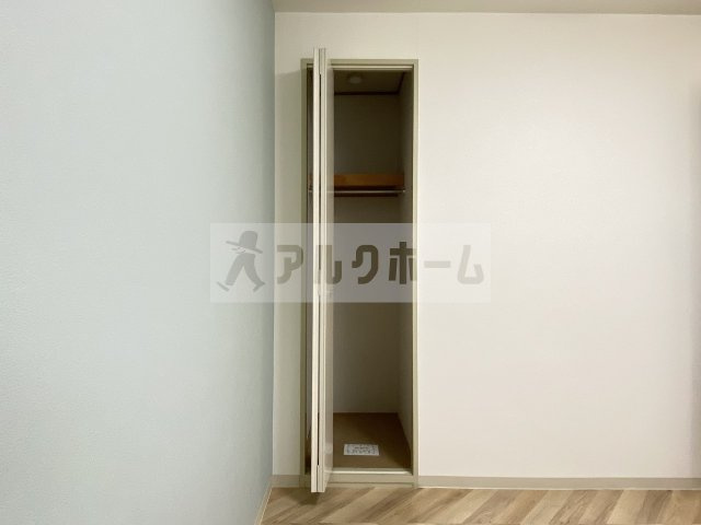 メゾンドゥボヌールの洋室|メゾンドゥボヌール　洋室　収納