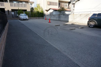 【駐車場】 | 平面駐車場