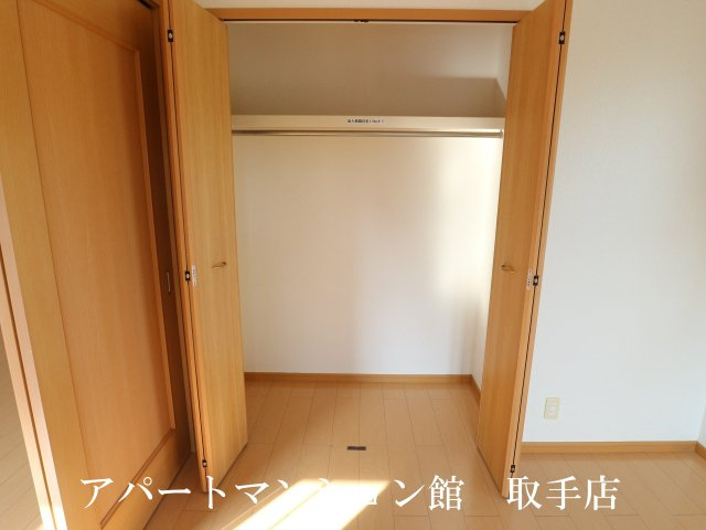 ヴィラブリーゼＡの収納