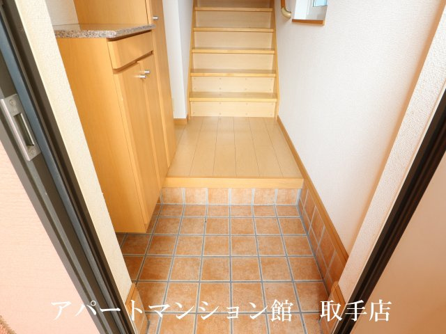 ヴィラブリーゼＡの玄関