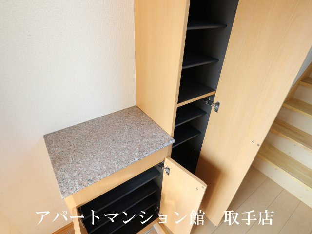 ヴィラブリーゼＡの収納