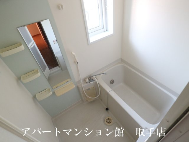 ヴィラブリーゼＡの浴室