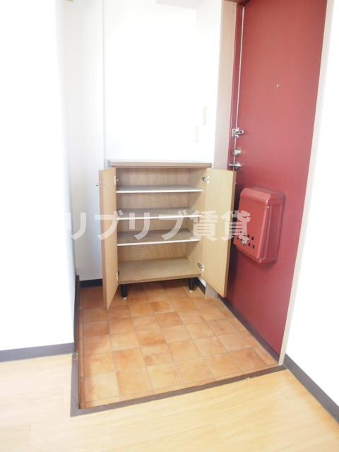 サンハイツ千葉の玄関|同タイプのお部屋になります。