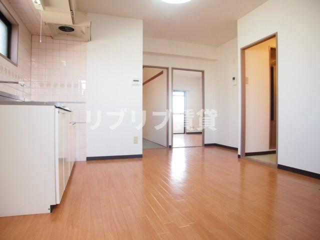 サンハイツ千葉の居間・リビング|同タイプのお部屋になります。