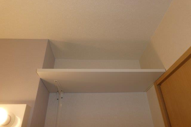 ピュアＣの独立洗面台|洗濯機上棚