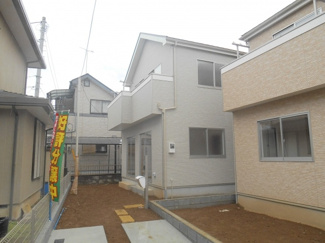 【外観】 | 堂々完成お庭もすっきり。