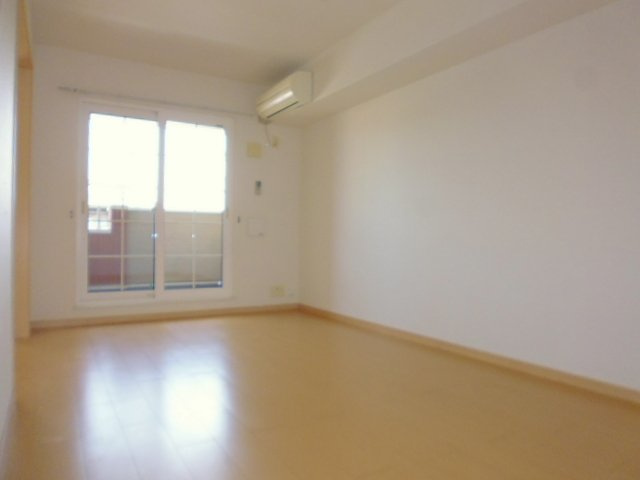 イーストリッチＢの居間・リビング