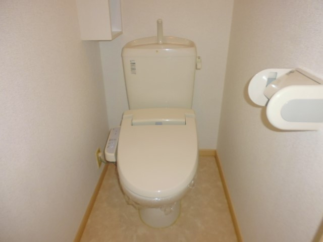 イーストリッチＢのトイレ|温水洗浄便座