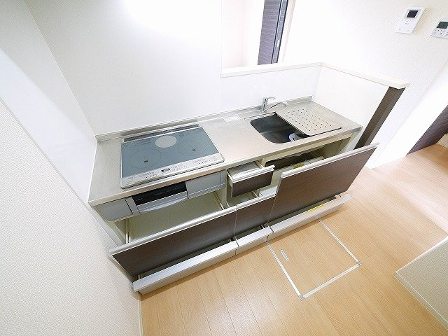 アシスト木津Ａ棟・Ｂ棟のキッチン|収納豊富なキッチンです