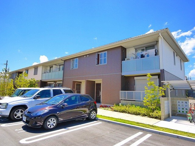 アシスト木津Ａ棟・Ｂ棟の外観|外観もきれいです