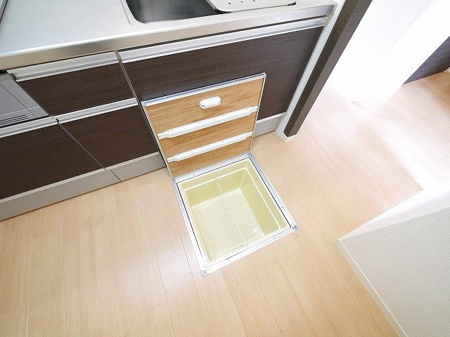 アシスト木津Ａ棟・Ｂ棟の収納|調味料などを収納できます