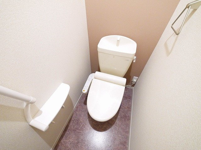 アシスト木津Ａ棟・Ｂ棟のトイレ|シンプルで使いやすいトイレです