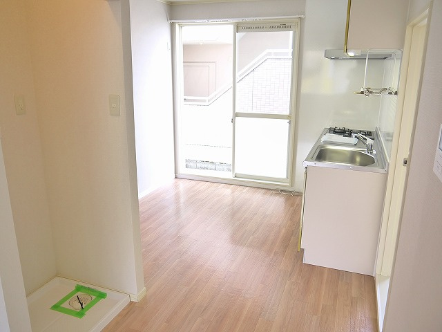 ログメントソファーA棟のキッチン|キッチンでお料理をお楽しみください