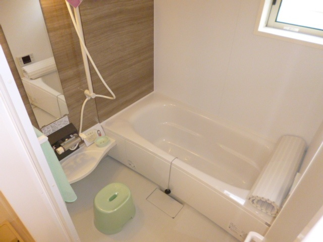 メゾン ド SATOMI A棟の浴室