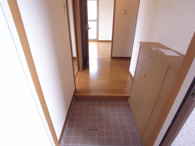 メゾン垂水の玄関