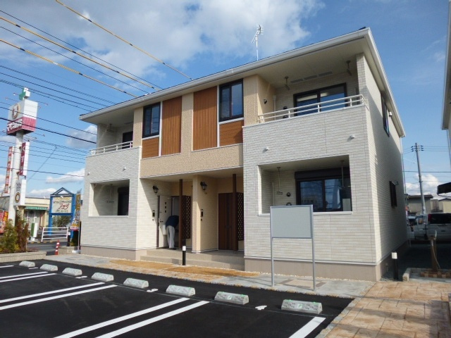 倉敷市真備町川辺のアパートの外観