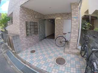 【エントランス】