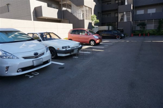 【駐車場】