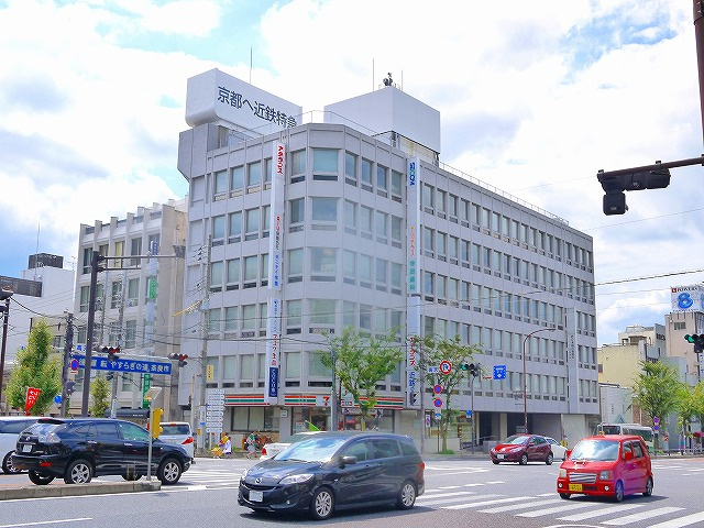 近鉄高天ビルの外観