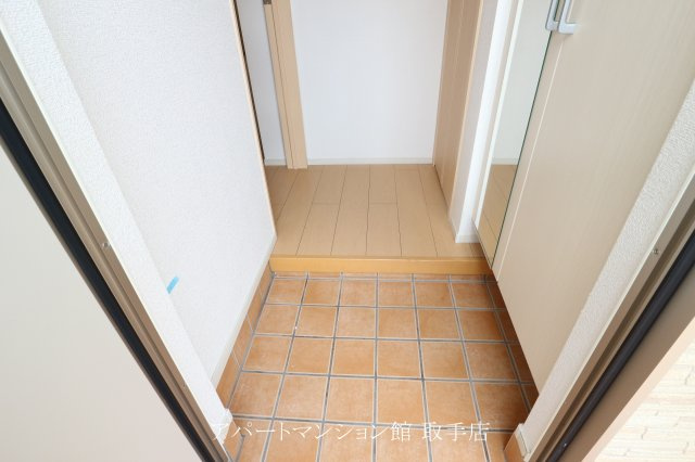 ヴィア　レーベンの玄関