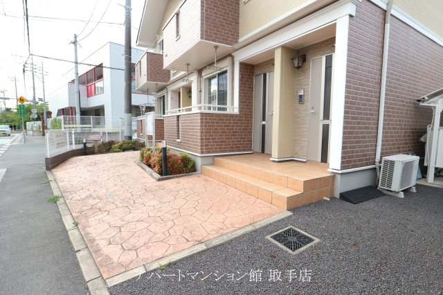 ヴィア　レーベンの周辺