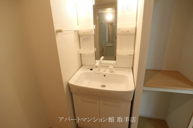 ヴィア　レーベンの洗面所