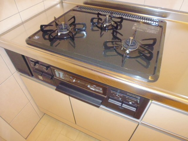 グレイス天王のキッチン|３口ガスコンロ