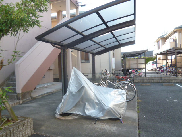 倉敷市老松町１丁目のアパートのその他共用部分|自転車置き場