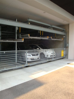 【駐車場】