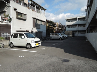 【駐車場】