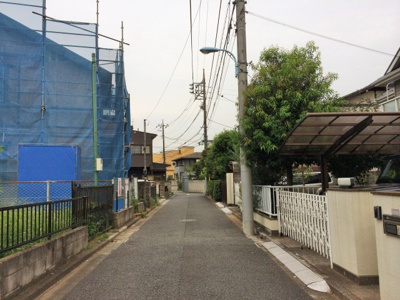 【周辺】 | 成田西214戸建て | 前面道路