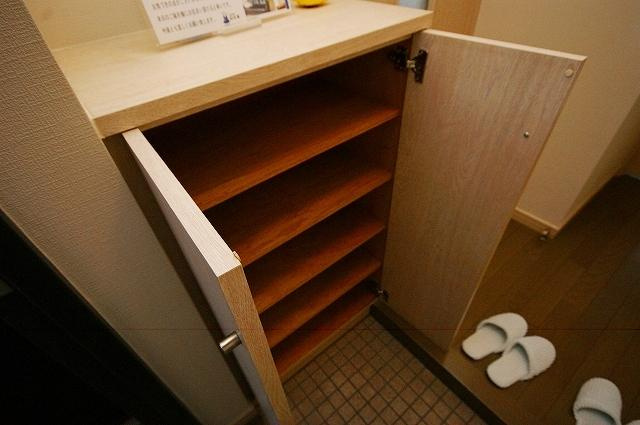 アミューゼ高砂の玄関|アミューゼ高砂（2DK）　玄関