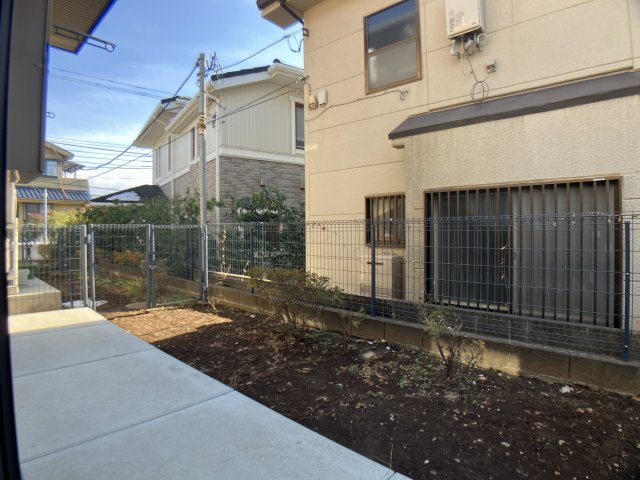 メゾン・ルミエールの庭