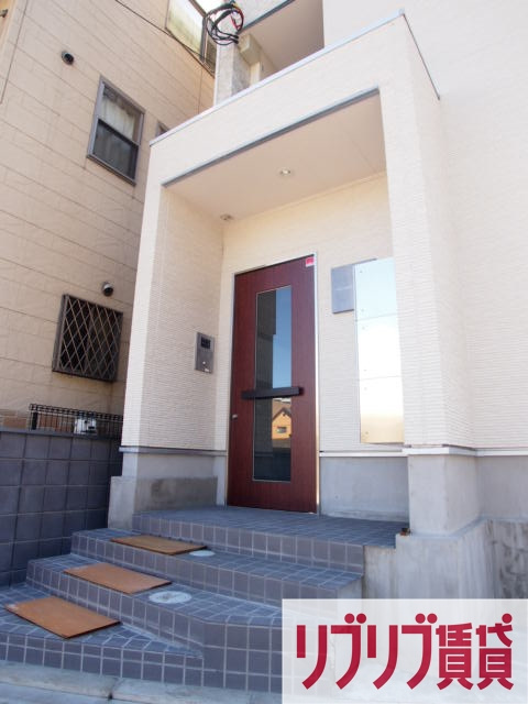 リブリ・シャルマンのエントランス