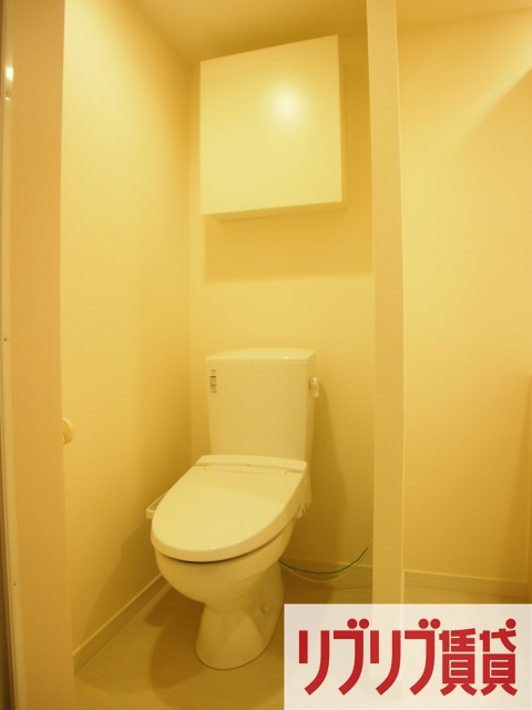 リブリ・シャルマンのトイレ