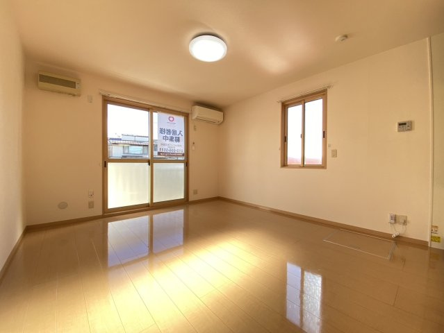 セジュール善の居間・リビング